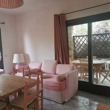Apartment Seaside Costa Smeralda Sardinia - 200 M From Smeraldo Baja Sardinia